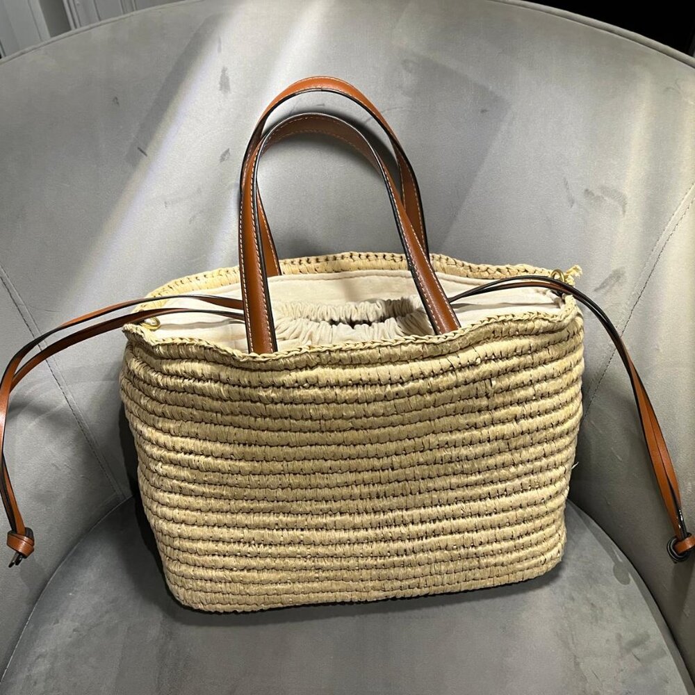 ZARA raffia bag featuring leather details and handles. - Picture 4 of 6